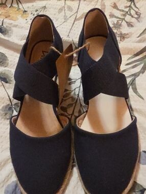 NEW! Life Stride Women’s Espadrille Wedge Sandals